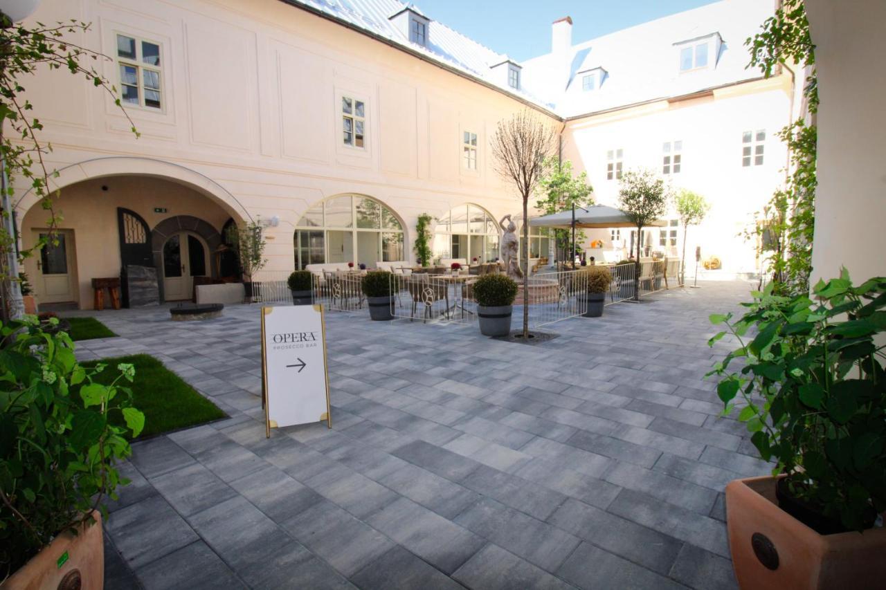 Madam S Boa Apartment Banska Stiavnica Luaran gambar